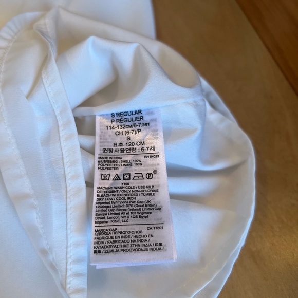 GAP. Size Small girls. Ivory sheer sleeved blouse. - Picture 11 of 12